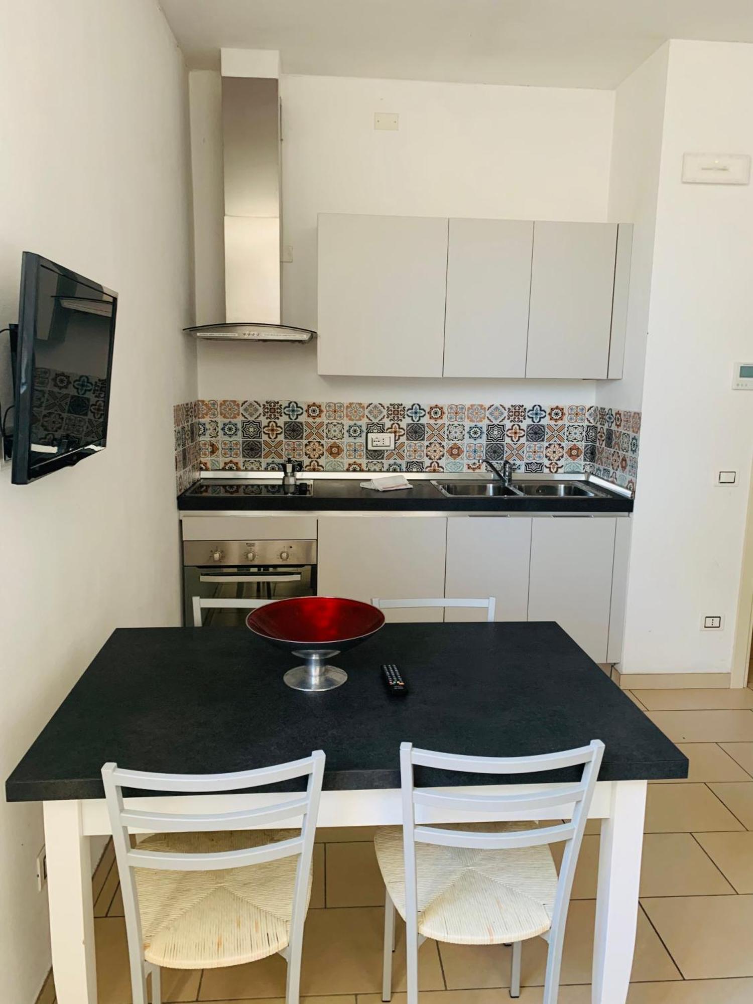 Gilda E Vesuvio Apartment Bergamo Luaran gambar
